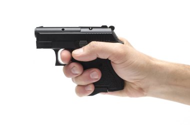 Silah, tabanca üzerinde beyaz izole elinde
