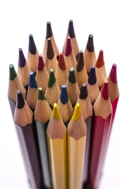 beyaz izole renkli kalemler set