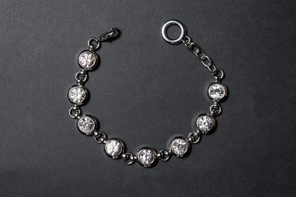 Bracelet Argent Avec Diamants Sur Fond Noir — Photo