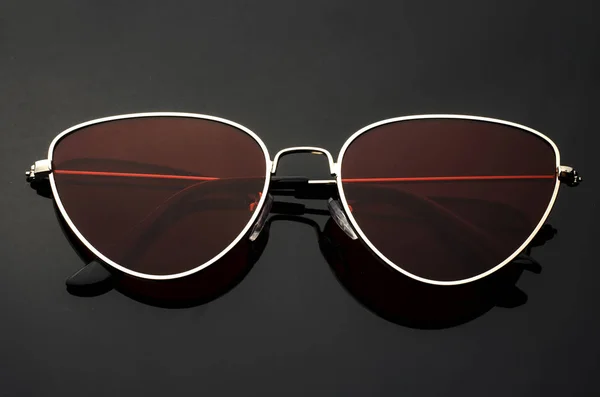 Solglasögon Cat Eye Med Röda Glasögon Metallram Isolerade Svart — Stockfoto