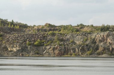 peyzaj taş. Granit ocağı