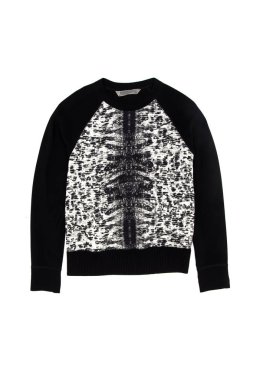 kadın kazak beyaz bir arka plan üzerine