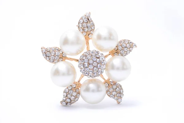 Broche Fleur Avec Perles Isolées Sur Blanc — Photo