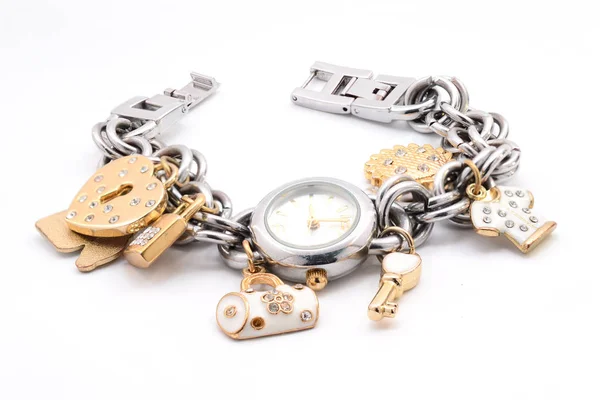 Reloj Pulsera Para Mujer Plateado Sobre Fondo Blanco — Foto de Stock