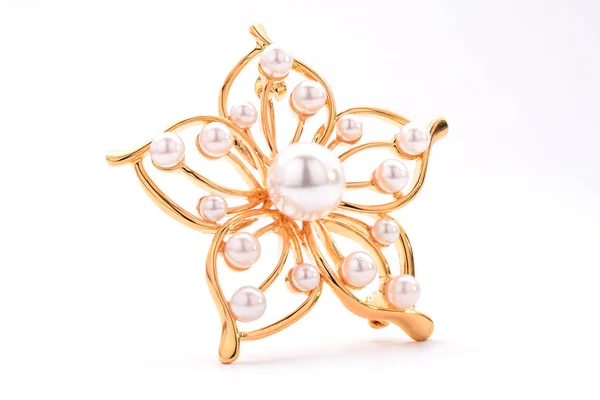 Broche Forme Fleur Sur Fond Blanc — Photo