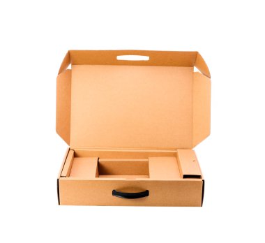 Beyaz arka planda kapağı olan bir karton kutu.