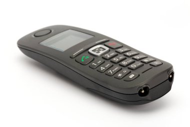 0 ile 9 arası tuşları olan kablosuz bir telefonu kapat, beyaz arkaplanda izole edilmiş, peyzaj biçimi