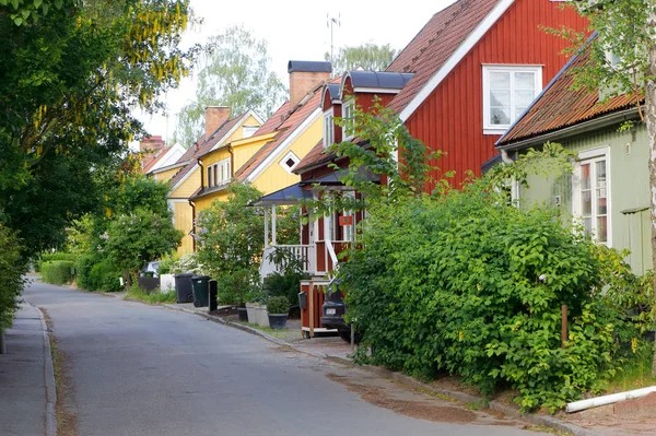Estocolmo Suecia Junio 2016 Vista Verde Verano Las Cabañas Clase —  Fotos de Stock