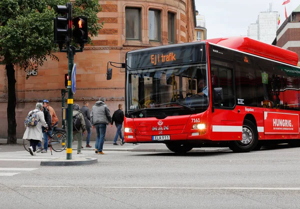 Stockholm Sveç Eylül 2017 Bir Toplu Taşıma Otobüs Gelen Sokak — Stok fotoğraf