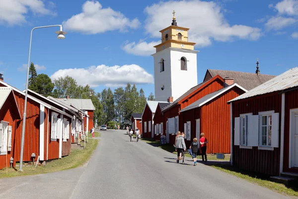 Gammelstad Švédsko Červenec 2016 Lidé Dřevěné Stavby Unesco Světového Herritage — Stock fotografie