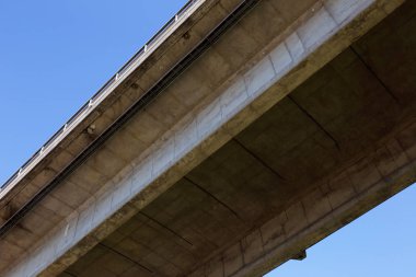 Düşük melek görünümü close-up Oland köprünün Beton inşaat alt.