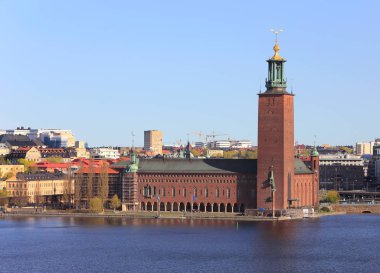 Stockholm, İsveç - 4 Mayıs 2014: Dış görünüm güney tarafındaki Stockholm city hall.