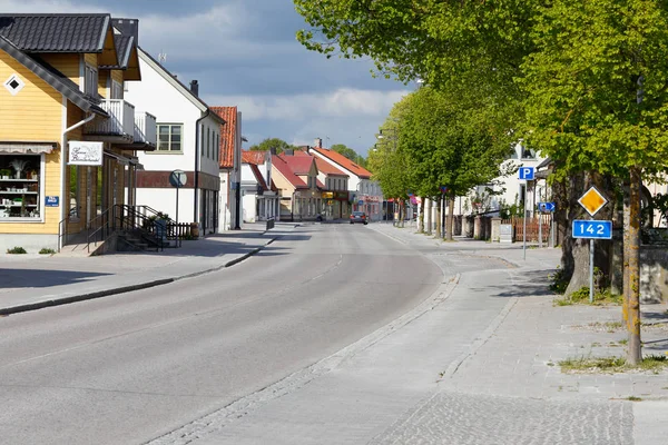 瑞典海姆塞 2016年5月14日 位于瑞典哥特兰省的 Hemse 市中心混凝土街道 — 图库照片