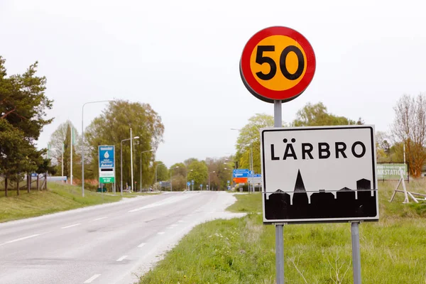 Larbro Suède Mai 2016 Limite Vitesse Panneaux Routiers Urbains Début — Photo