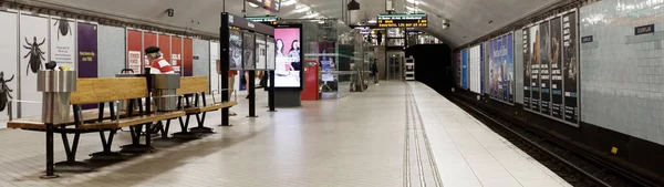 Stoccolma Svezia Luglio 2018 Piattaforma Odenplan Della Stazione Della Metropolitana — Foto Stock