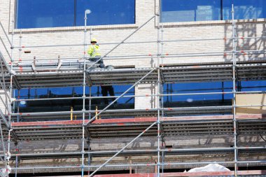 Bina yapım aşamasında