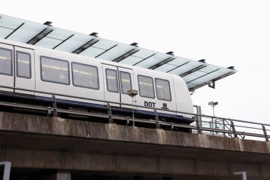 metro treni