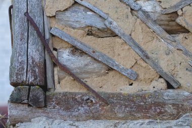 Eski bir ahırın parçaları. Yakın plan..