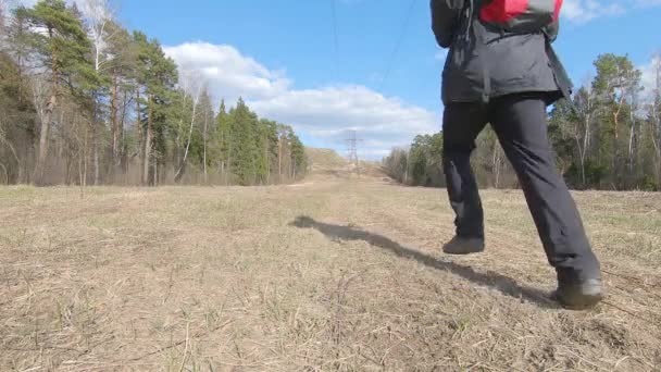 Biegacz Biegach Biegowych Mężczyzna Sportowiec Sport Biegacz Jogging Pod Górę — Wideo stockowe