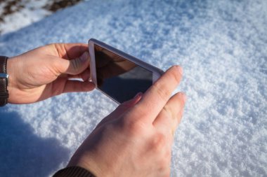 Kışın Smartphone kullanarak