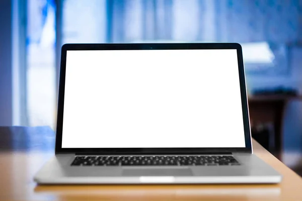 Ana sayfa ayarı üzerinde mavi arka plan, masanın dizüstü