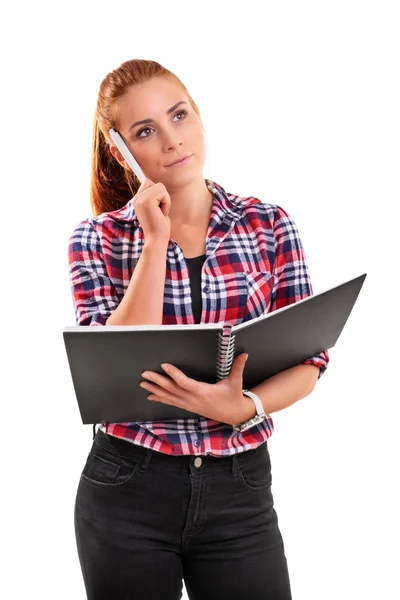 Menina jovem em roupas casuais com pensamento notebook — Fotografia de Stock