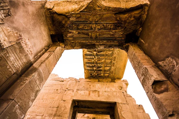 Mısır Nil Com Ombo Tapınağı. Nil Com Ombo Tapınağı. Horus ve Sobek tanrıları, Mısır Tanrıları.