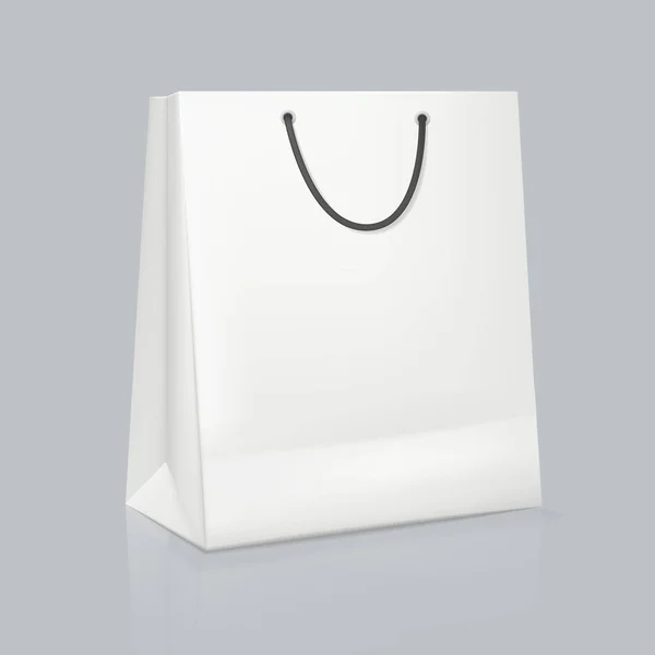 Mockup di realistico sacchetto di carta quadrata bianca. Imballaggio identità aziendale . — Vettoriale Stock