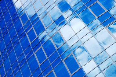 Gökyüzünde skycsraper windows yansıması