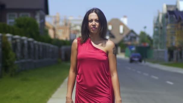 Lady Red Dress Coming Closer Open Street Beautiful Woman Walks — Stock Video