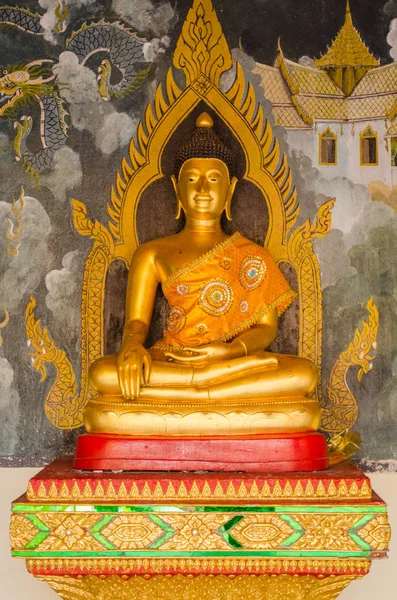 Statue Buddha Dorato Vista Frontale Chiang Mai Thailandia — Foto Stock