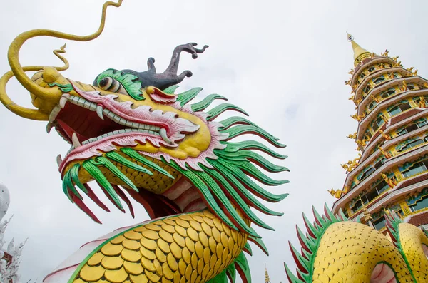 Head Golden Dragon Statue — Stock Photo, Image