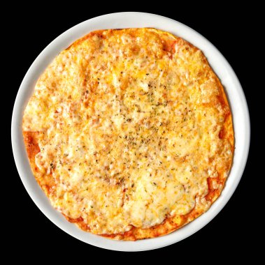 Dört satrançlı İtalyan pizzası. Siyah arkaplanda