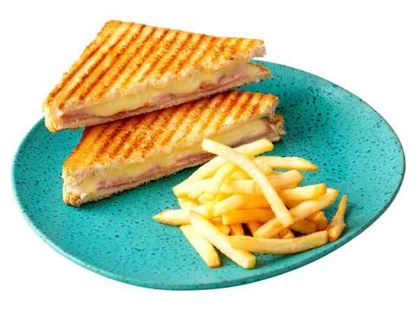 Jambonlu, peynirli ve kızarmış patatesli sandviç.