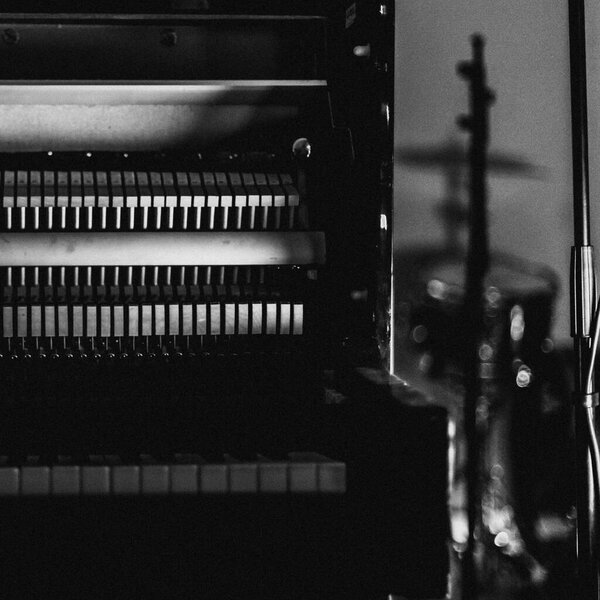 Фортепиано открыть дверь для записи