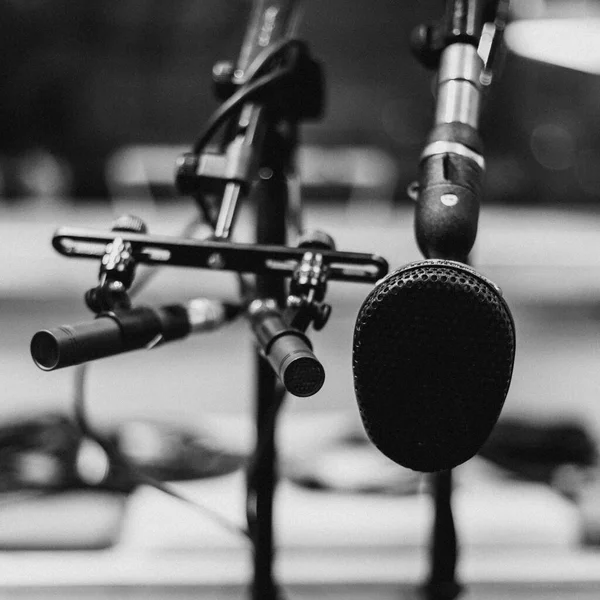 Three Microphone Guitar Recording — Stock Photo, Image