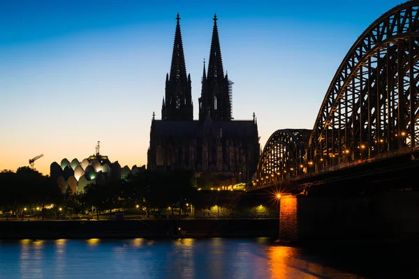 Köln Város Katedrális Hohenzollern Híd Alkonyatkor — Stock Fotó