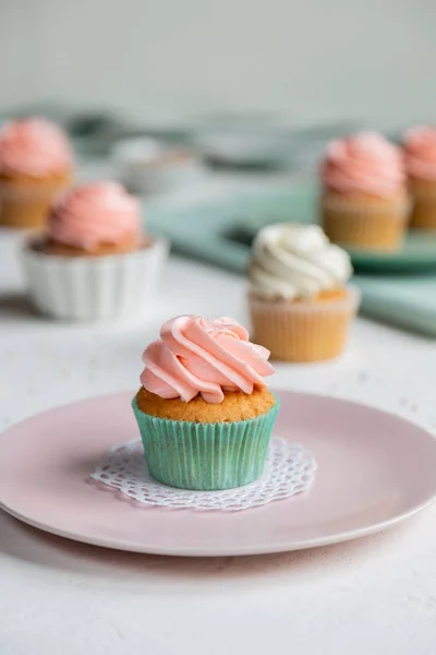 Renkli pastel cupcakes