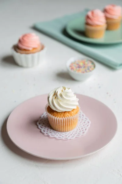Renkli pastel cupcakes