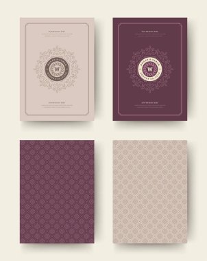 Düğün tarihi davetiye kartları vintage tipografik kaydedin. Düğün davet başlıkları tasarım. Vektör zarif şablonlar ve desenler arka planlar.