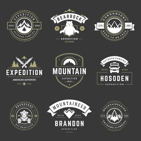 キャンプのロゴのテンプレートは デザイン要素をベクトルし シルエット セット 屋外の冒険の山と森探検 ビンテージ スタイルのエンブレムやバッジのレトロなイラスト — ストックベクタ