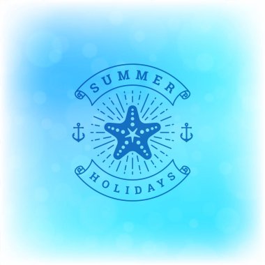 Yaz tatili etiketi ya da rozet tipografisi slogan tasarımı poster ya da tebrik kartı çizimi için. Deniz yıldızı sembolü.