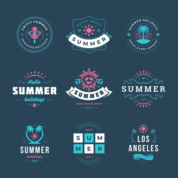 Summer holidays labels and badges retro typography design set. - Stok Vektor