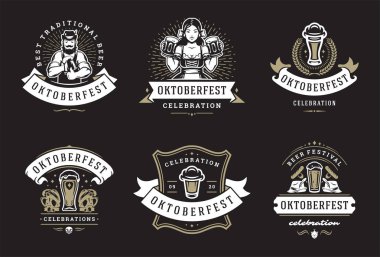 Oktoberfest rozetleri ve Etiketler set Vintage tipografi tasarım şablonları vektör illüstrasyon.