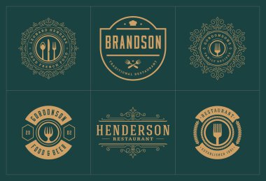 Restoran logoları menü etiketleri ve kafe rozetleri için vektör illüstrasyonunu ayarlar