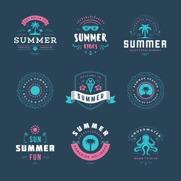 Vacaciones de verano etiquetas e insignias retro tipografía diseño conjunto. — Vector de stock