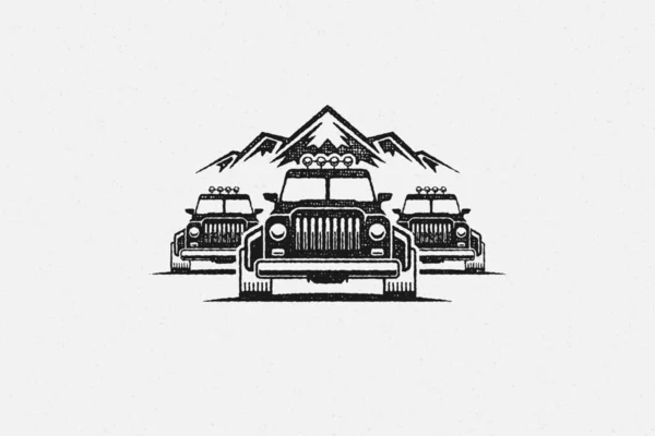 Silhueta de carros off-road perto de gama de montanha durante a viagem campo mão desenhada carimbo efeito vetor ilustração —  Vetores de Stock