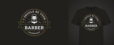 Modern berber logosu şık bir sakallı adam, retro tipografi ve klasik bir tasarım içeriyor. Berber dükkanı damgası ve tişört baskısı için ideal. Vektör illüstrasyonu