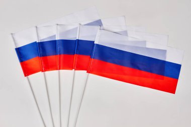 Rus bayrakları topluluğu.