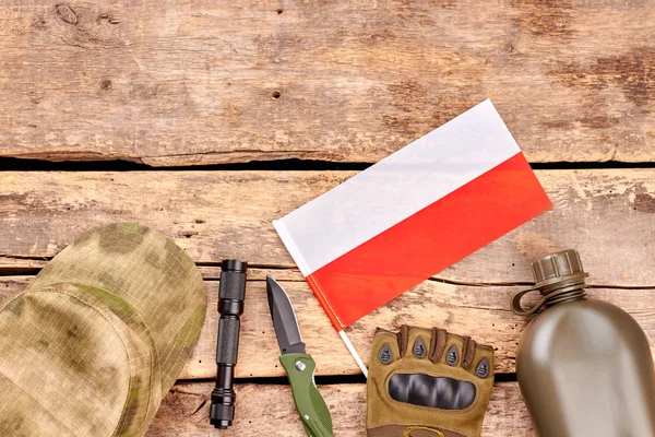 Одяг та аксесуари польського солдата . — стокове фото